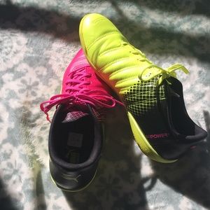 Puma Men's Evopower 4.3 Tricks IT Soccer Shoe